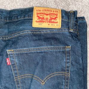 Levi’s 502 jeans